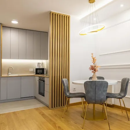 Bianca With Free Parking Appartement Novi Sad