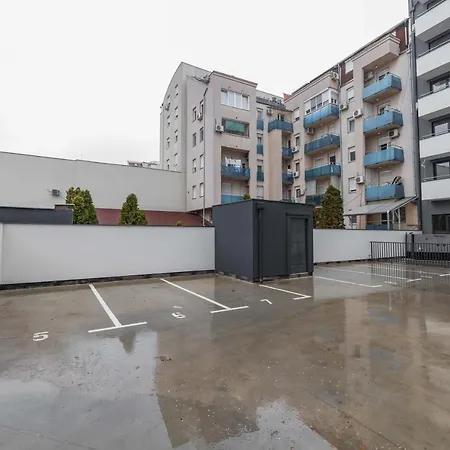 Bianca With Free Parking Novi Sad