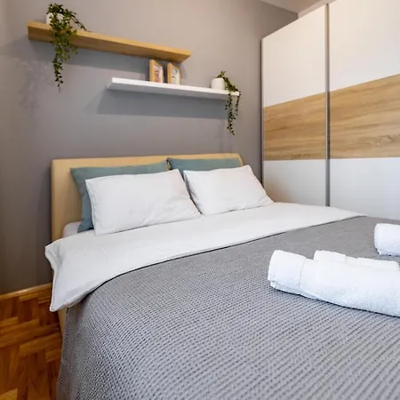 Bianca With Free Parking Daire *