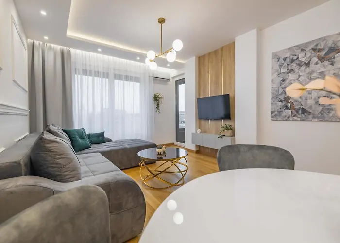 Bianca With Free Parking Apartamento *