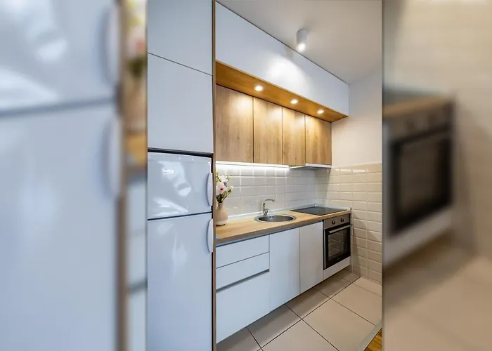 Bianca With Free Parking *